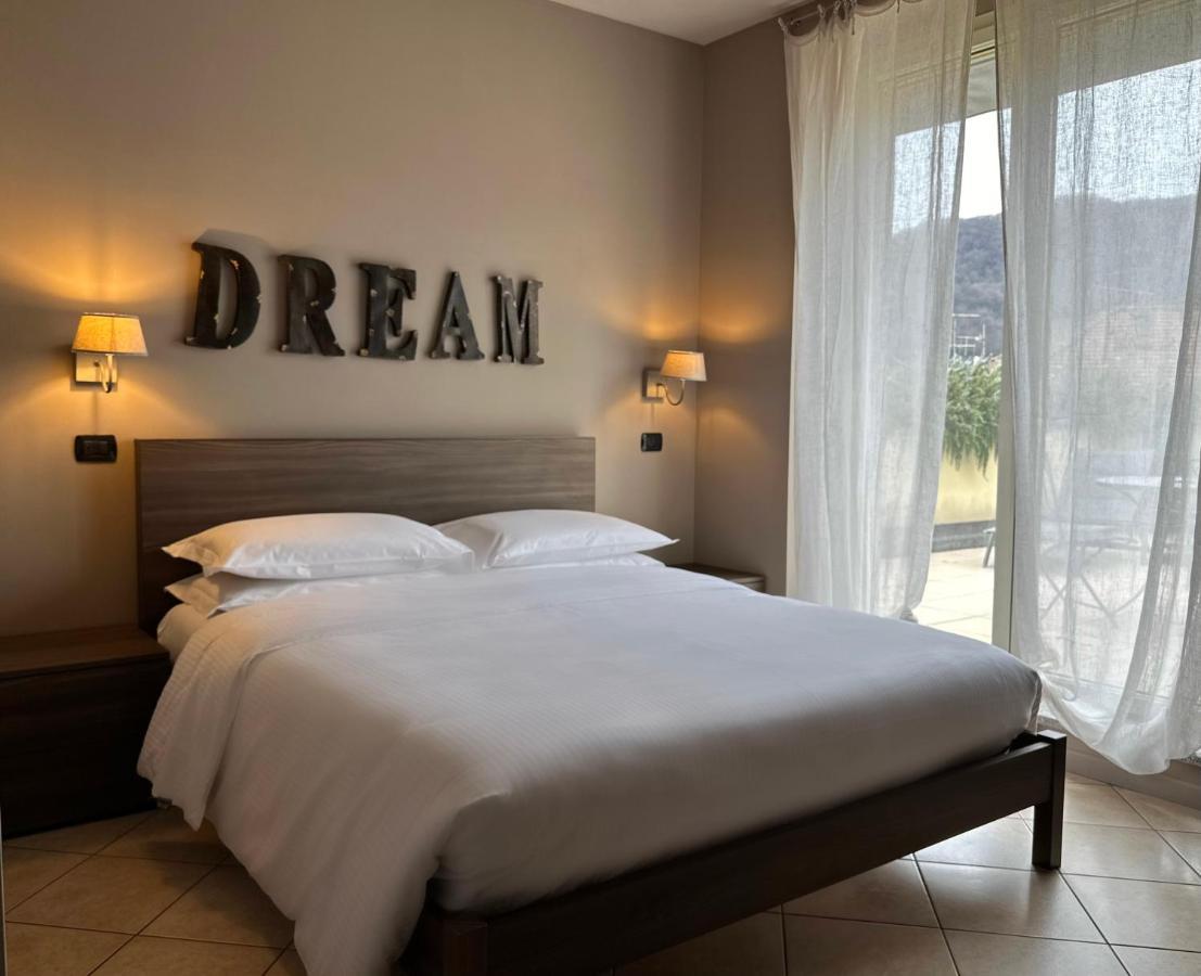 Hotel Ristorante San Giuseppe تْشيرنوبيو المظهر الخارجي الصورة