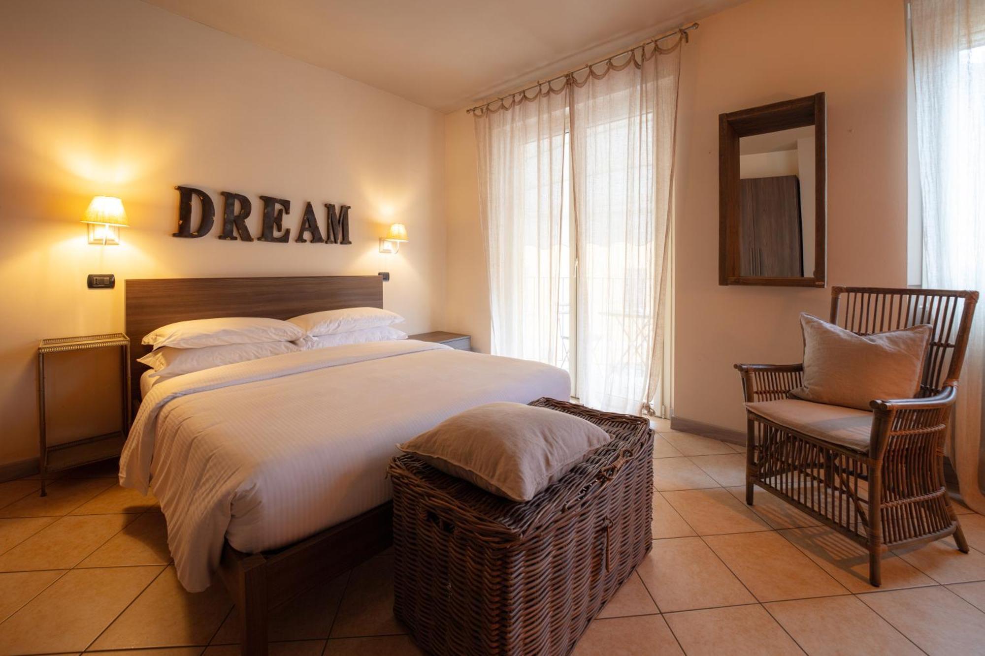 Hotel Ristorante San Giuseppe تْشيرنوبيو المظهر الخارجي الصورة
